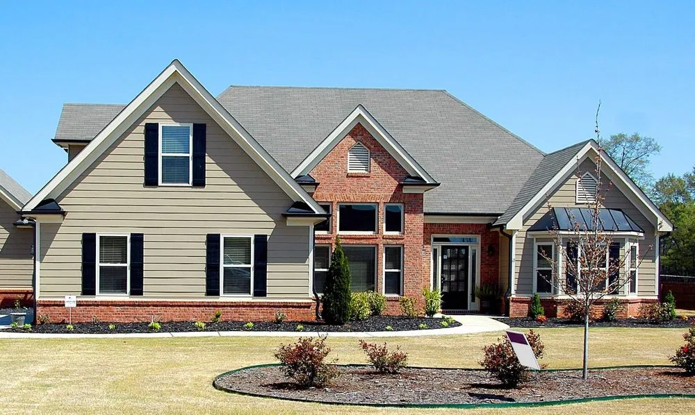 Slide of AppliedMax Siding