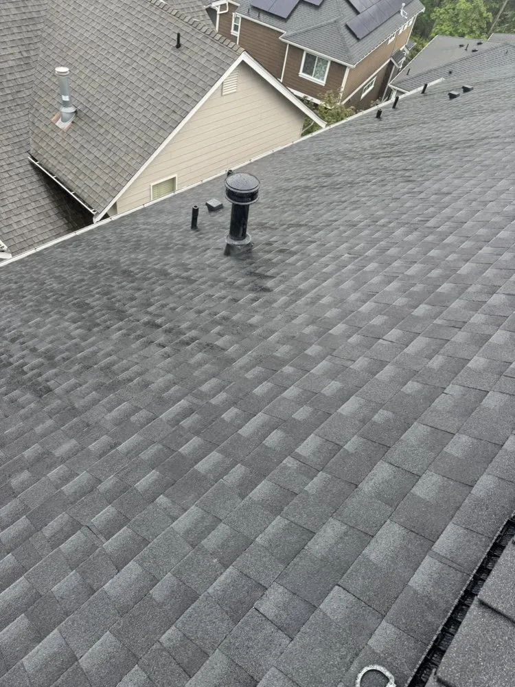 Reliable residential roofing service in Tulalip Bay, WA - APR Construction