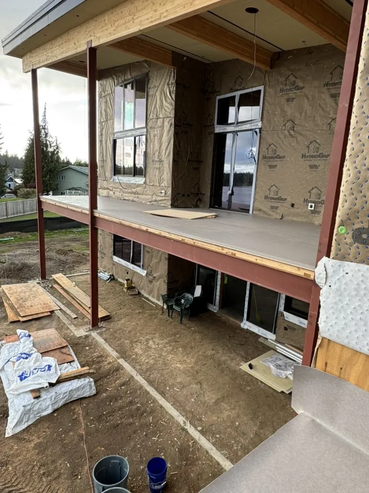 Professional flat roof repair for fast service in Tulalip Bay, WA by APR Construction