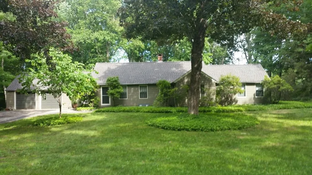 Local shingle roofing service in South Windham, CT by APR Roofing & Home Improvement