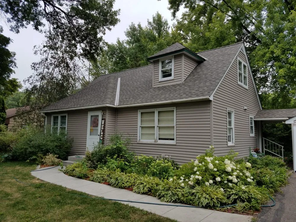 Slide of APR Roofing