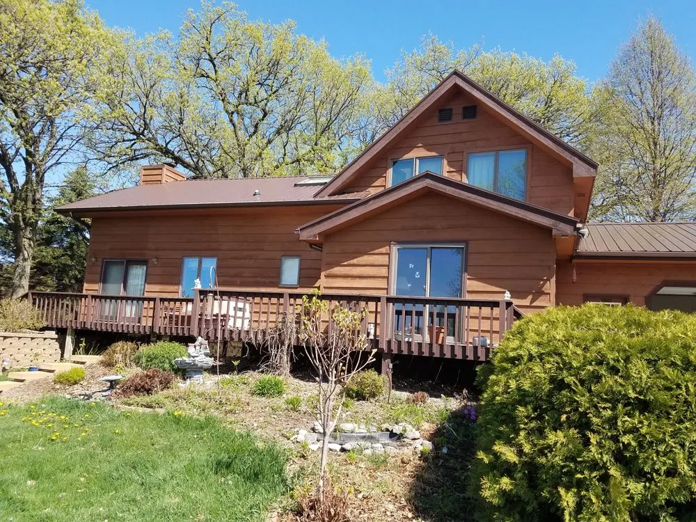 Slide of APR Roofing