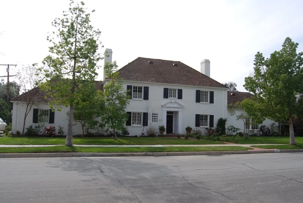 Slide of APR Roofing Solutions