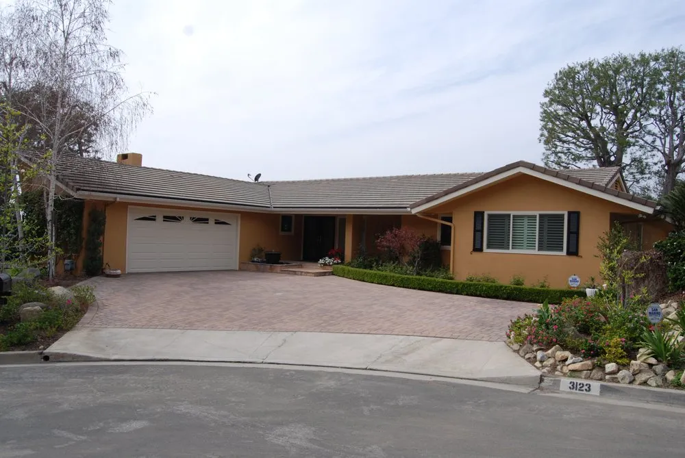 Slide of APR Roofing Solutions