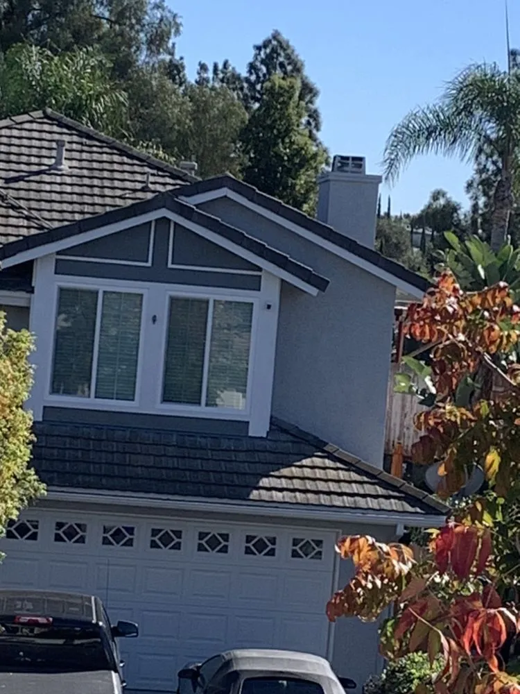 Slide of Aqua MG Roofing and Painting