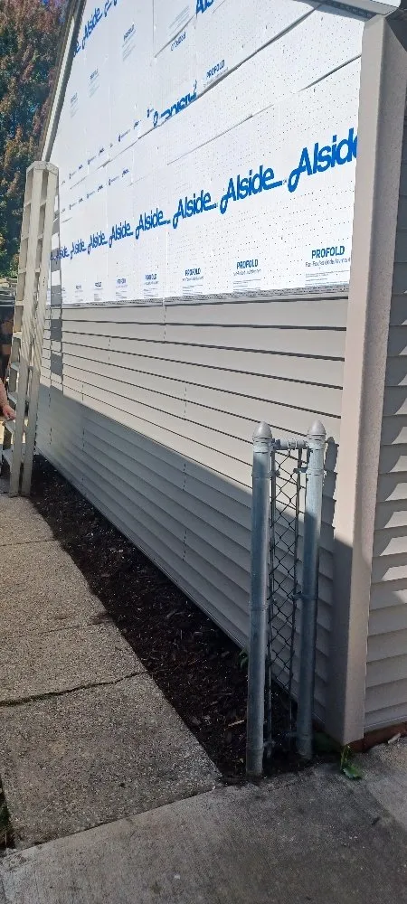 Slide of Aqualock Roofing And Siding