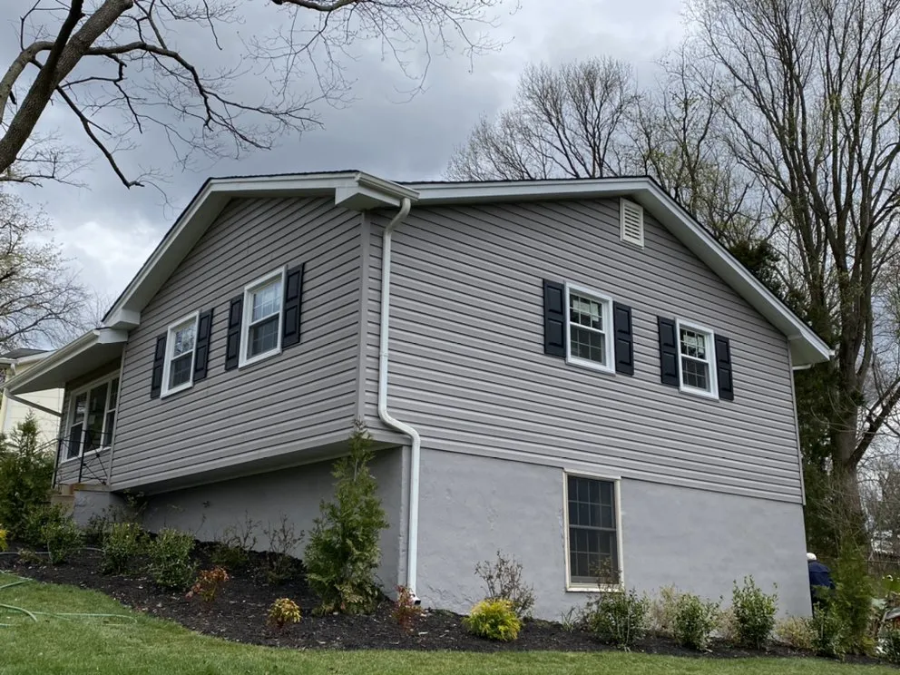 Slide of A&R Roof Services