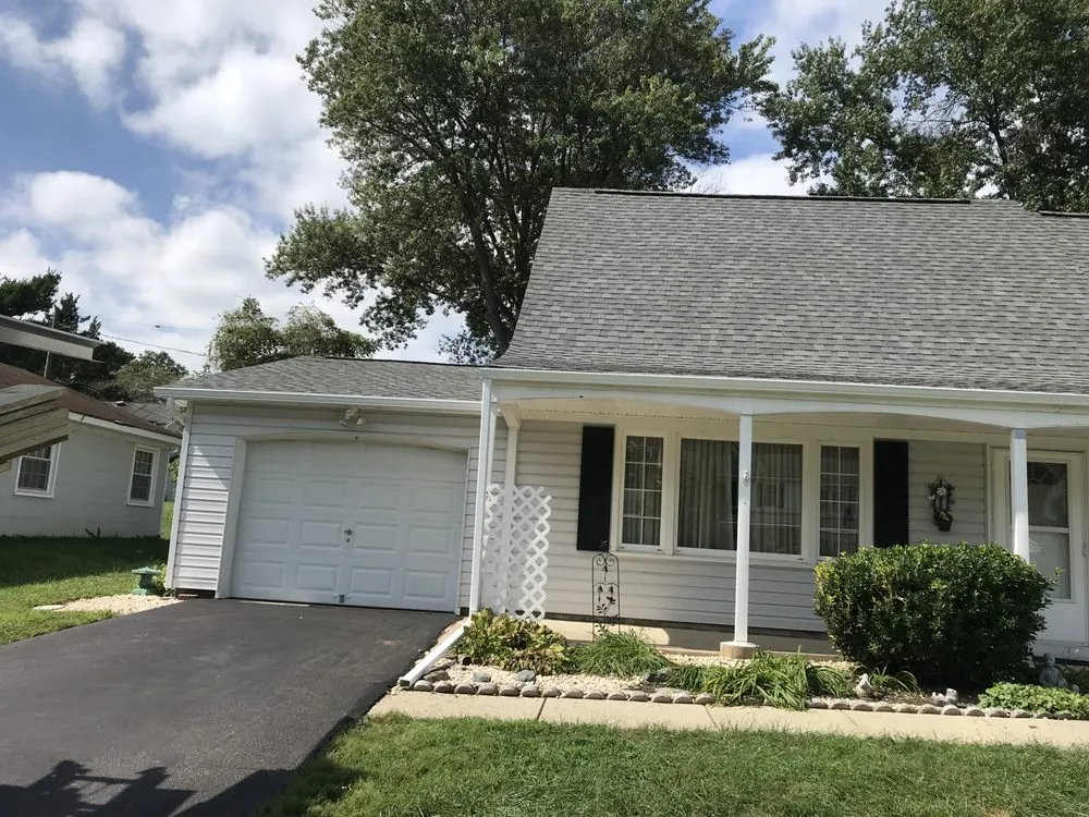 Slide of A&R Roof Services