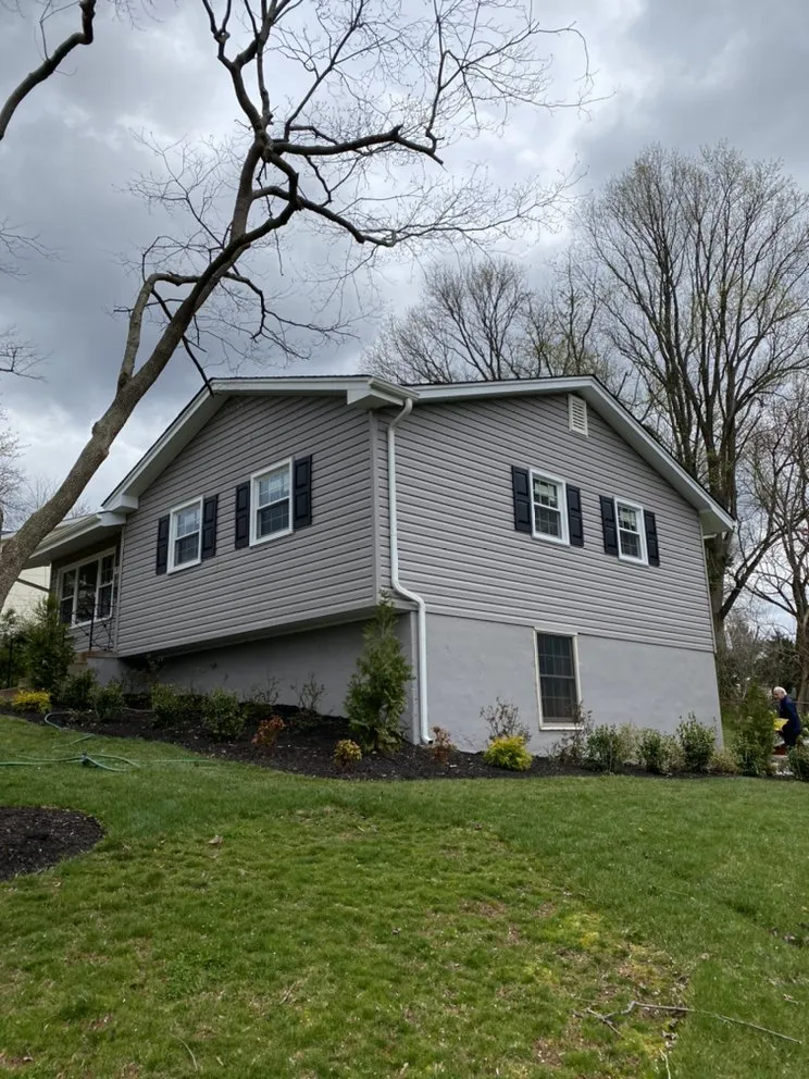 Slide of A&R Roof Services