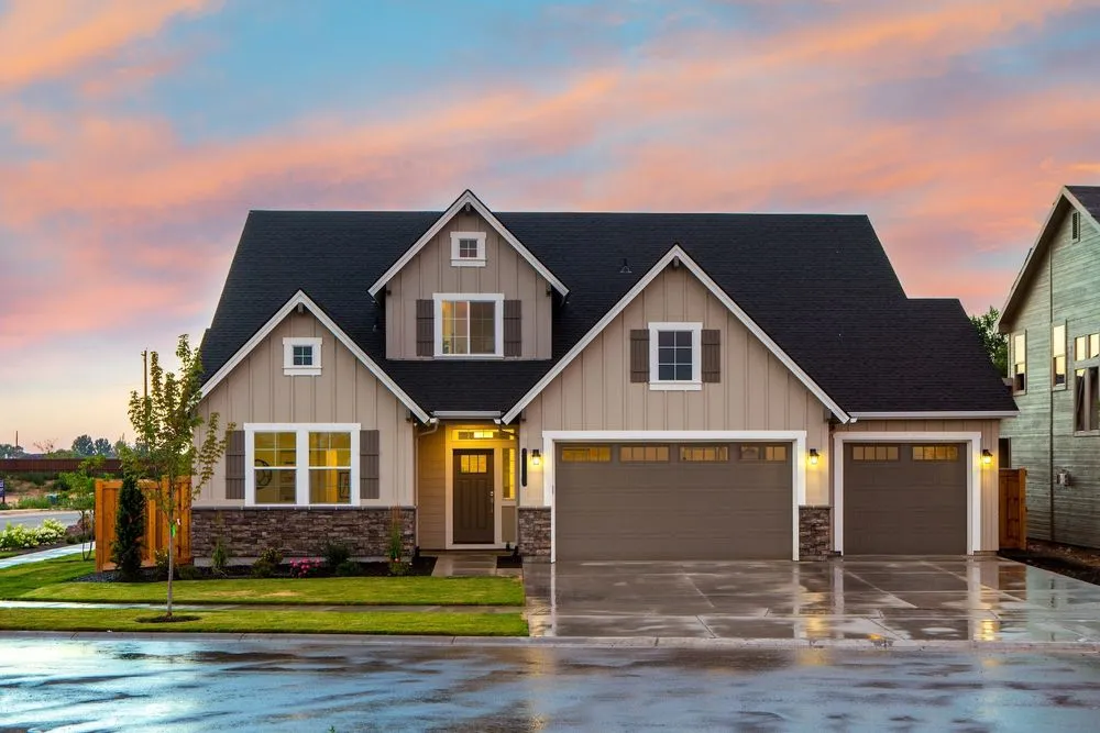 Slide of AR Roofers of Jonesboro