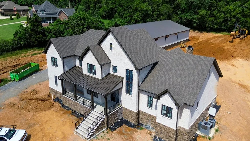 Slide of A&R Roofing