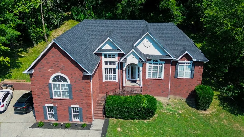 Slide of A&R Roofing