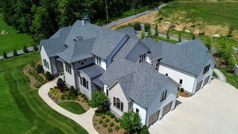 Slide of A&R Roofing