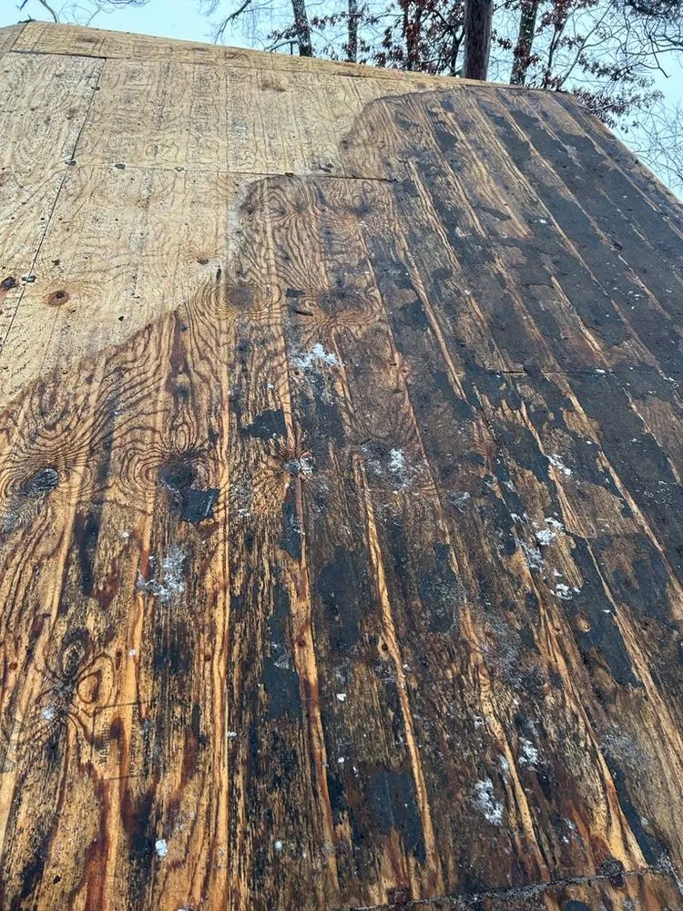 Slide of Ara Roofing & Construction