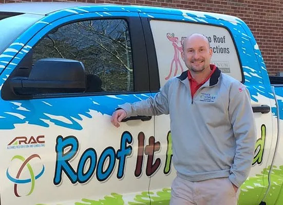 ARAC Roof It Forward Logo