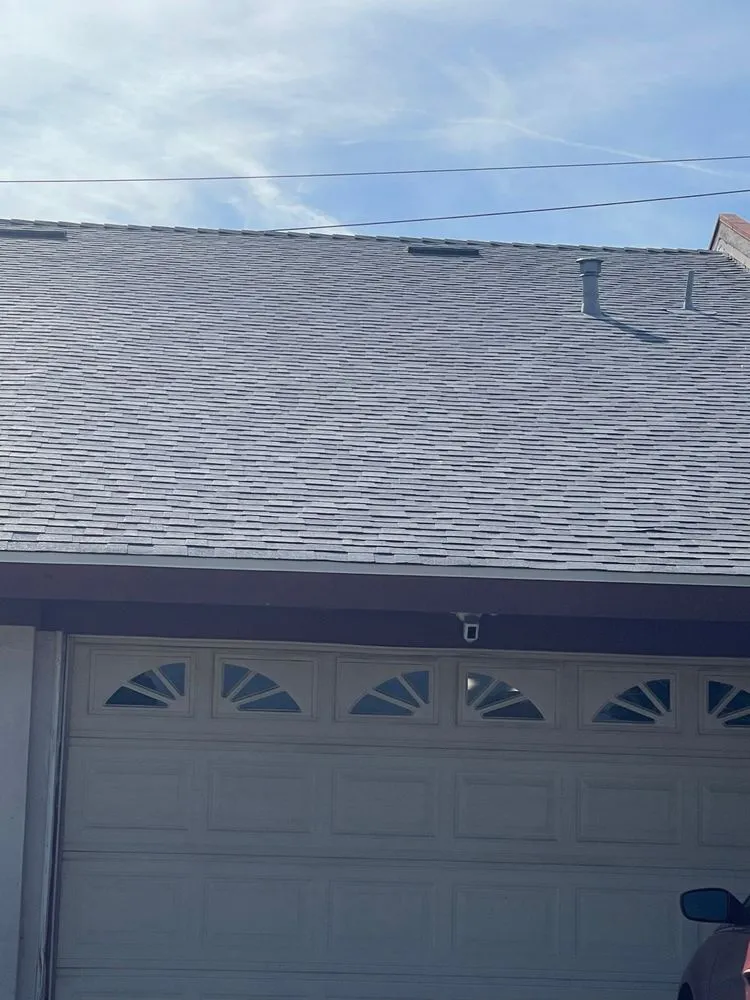 Slide of Arana Roofing