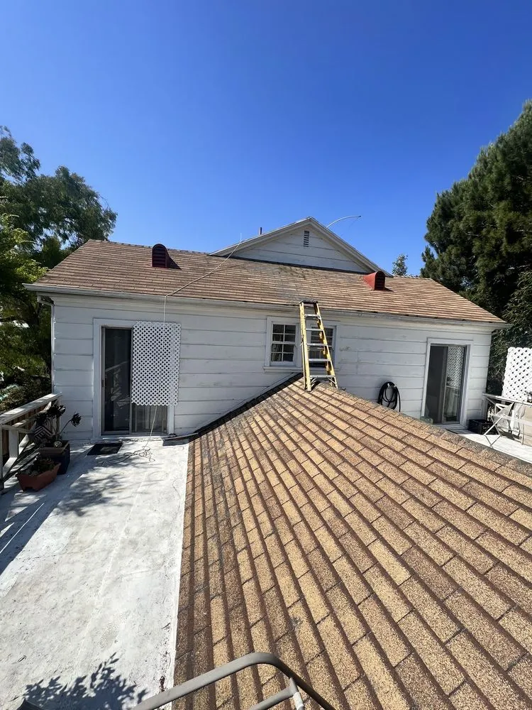 Slide of Arana Roofing