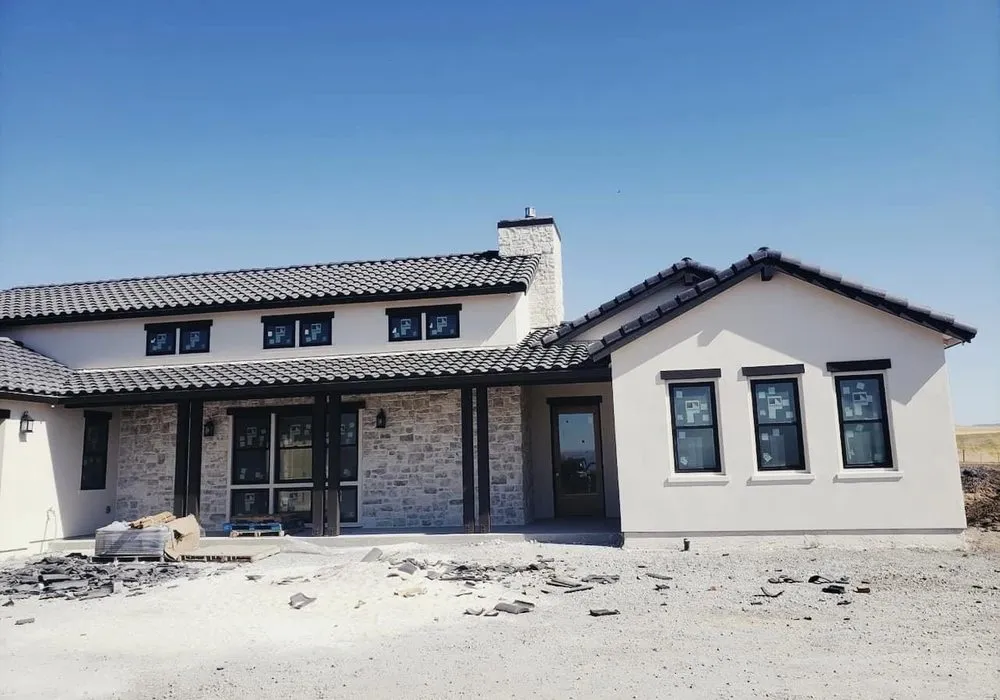 Slide of Aranda Roofing