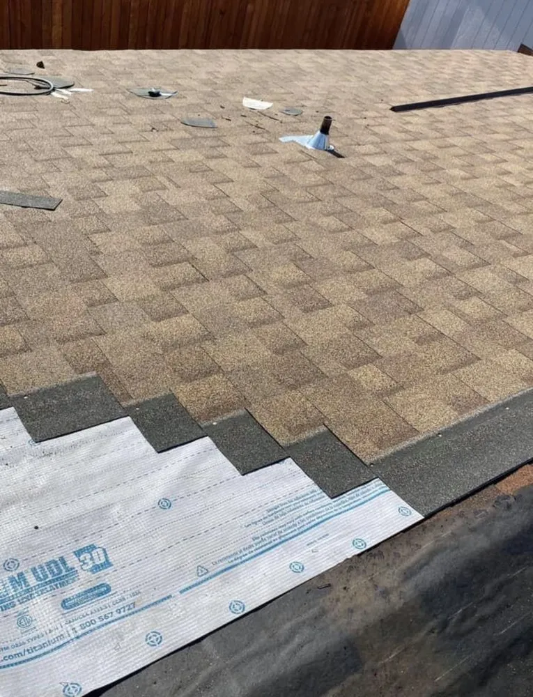 Slide of Aranda Roofing