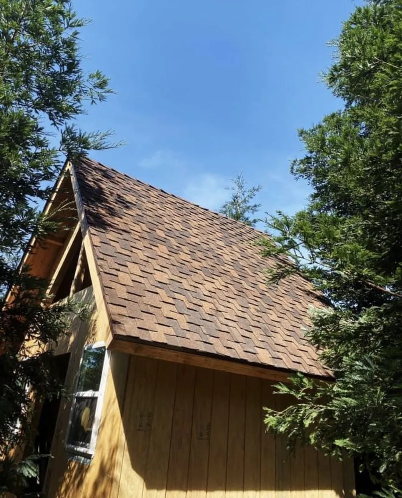 Slide of Aranda Roofing