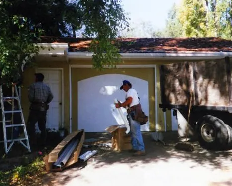 Slide of Araujo's Roofing