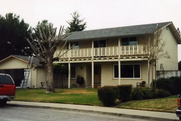 Slide of Araujo's Roofing