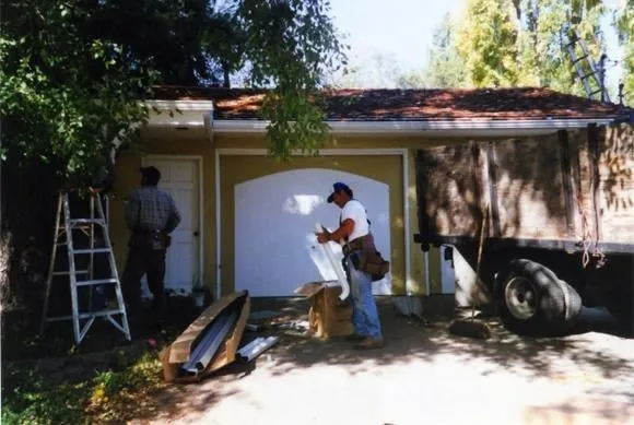 Slide of Araujo's Roofing