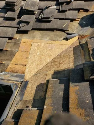 Arbiter Roofing Logo