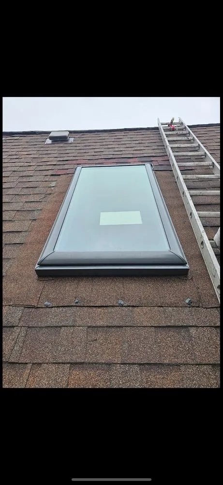 Slide of Arcos Roofing