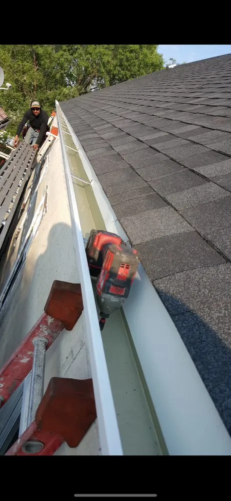 Slide of Arcos Roofing