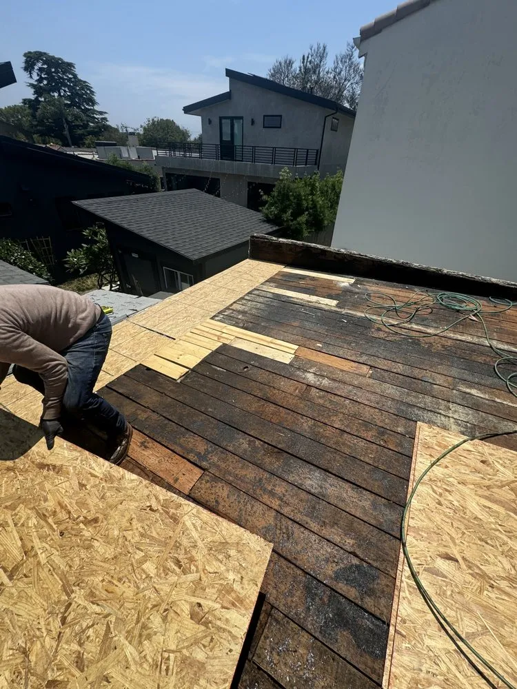 Expert metal roofing installation experts serving Tarzana , CA - Ardon Roofing