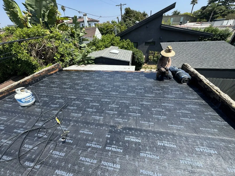 Trusted roof repair experts serving Tarzana , CA - Ardon Roofing