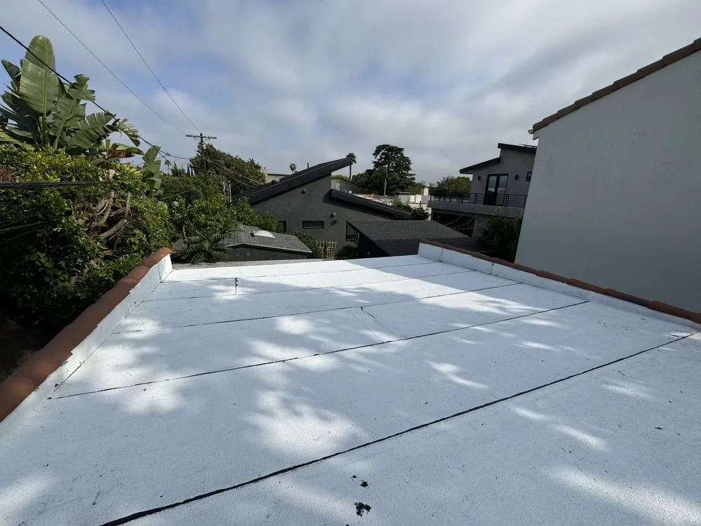 Local storm damage roof repair experts serving Tarzana , CA - Ardon Roofing