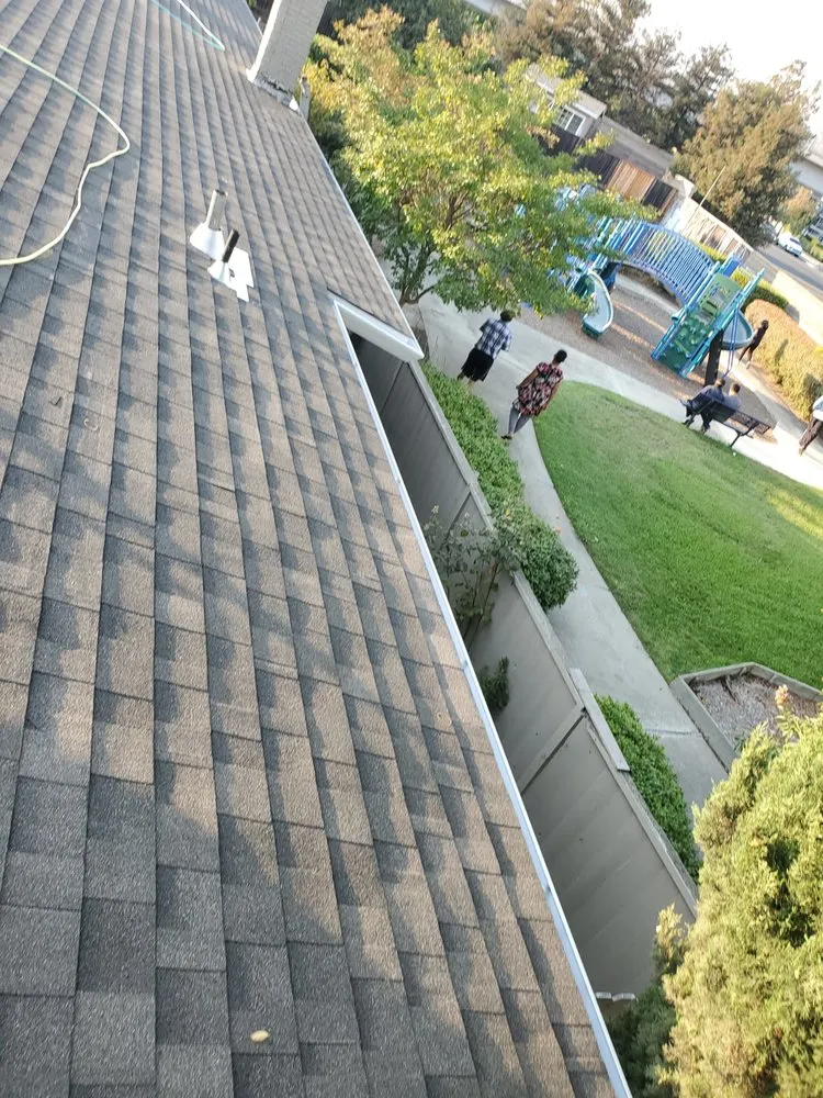 Slide of Ardons Roofing