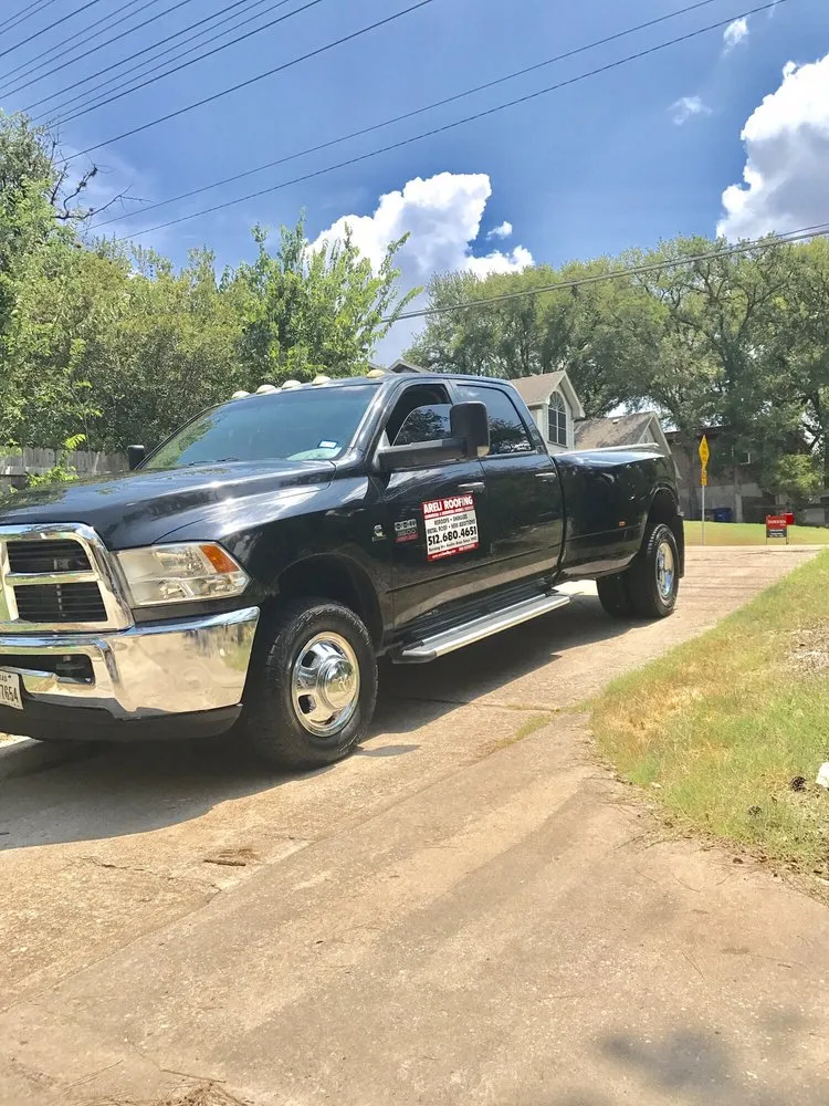 Slide of Areli Roofing