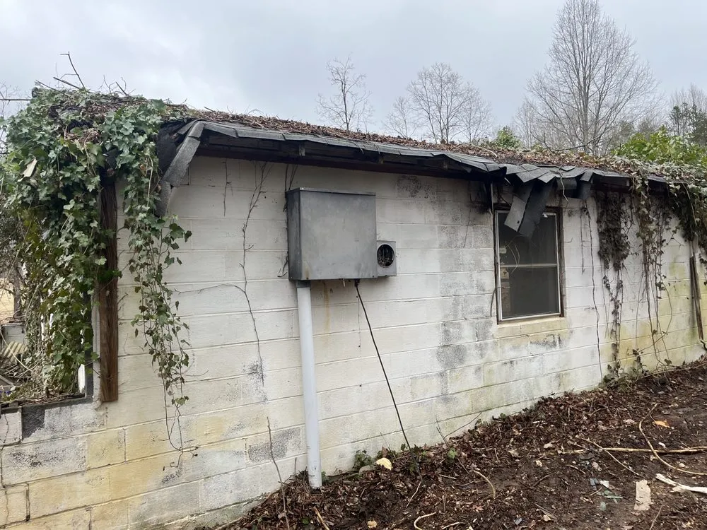 Slide of Arem Construction & Restoration