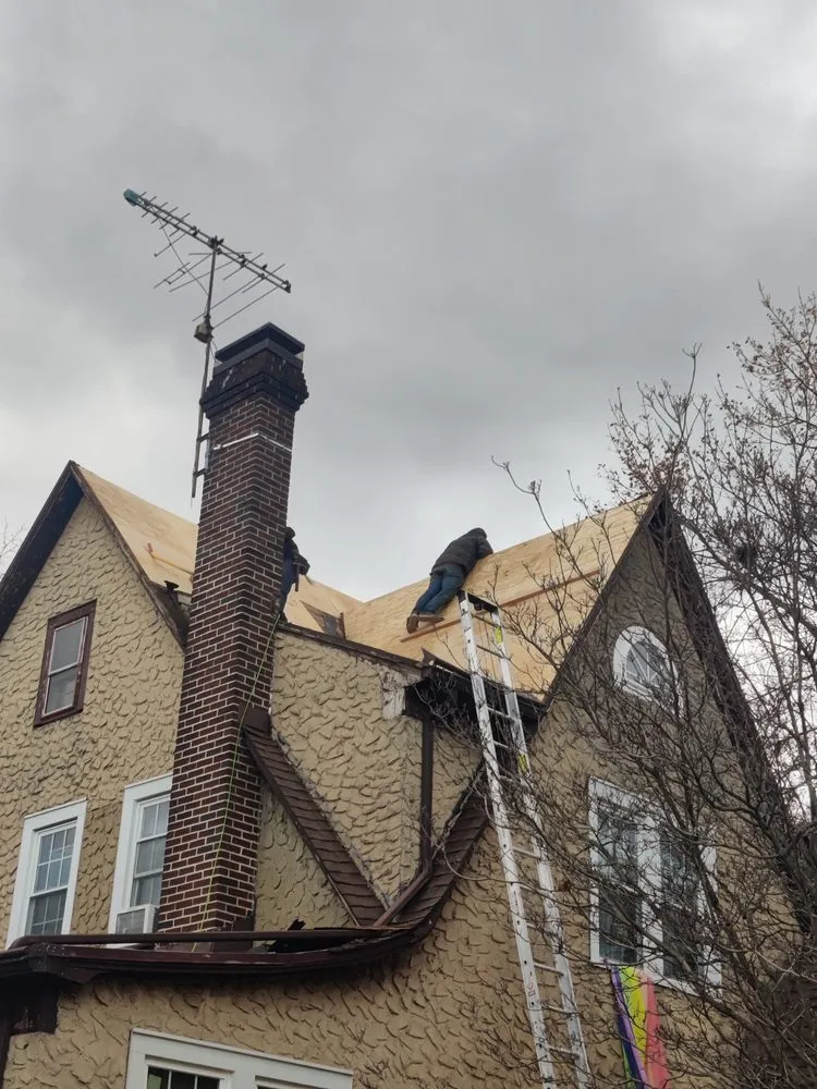 Slide of Aren Construction