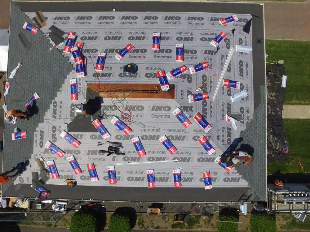 Slide of Aren Construction