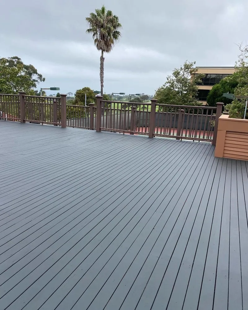 Slide of Arenas Contracting