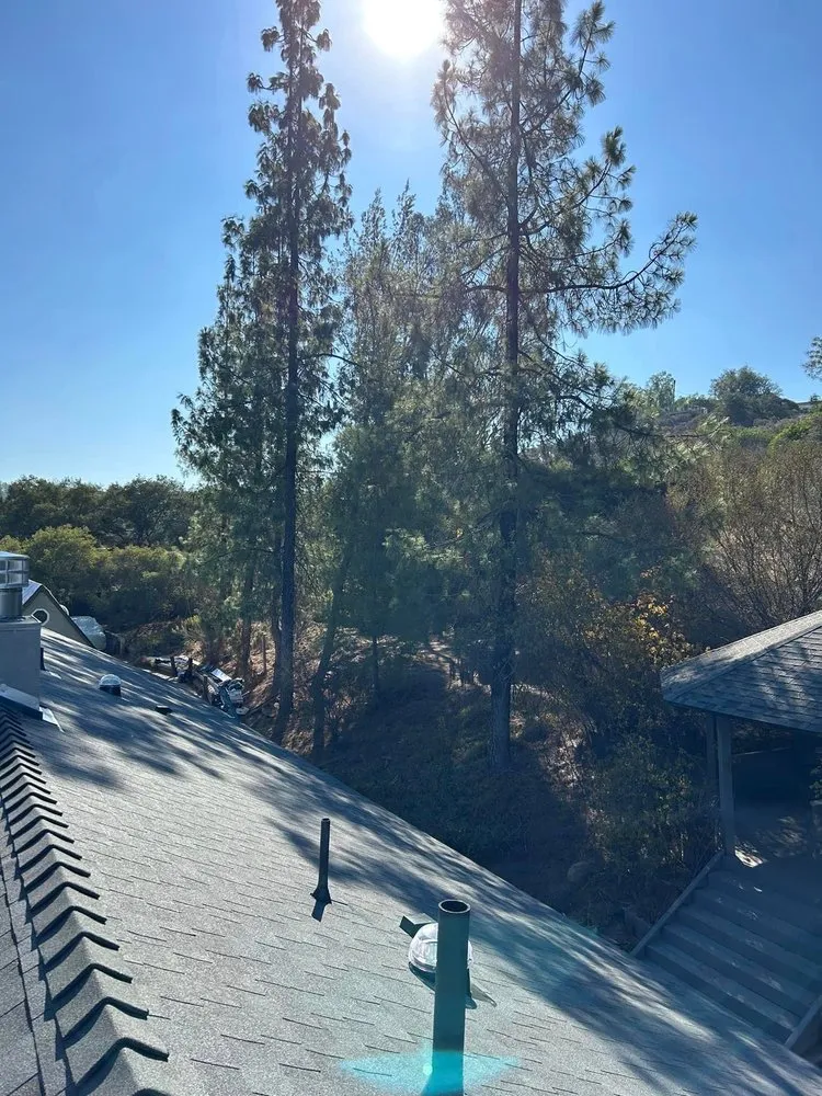 Slide of Arenas Contracting