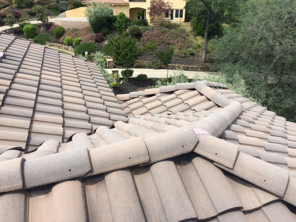 Slide of Arete Roofing