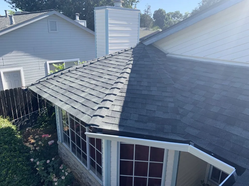 Slide of Arete Roofing