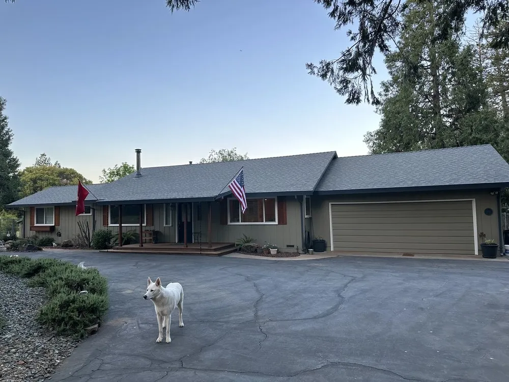 Slide of Arete Roofing