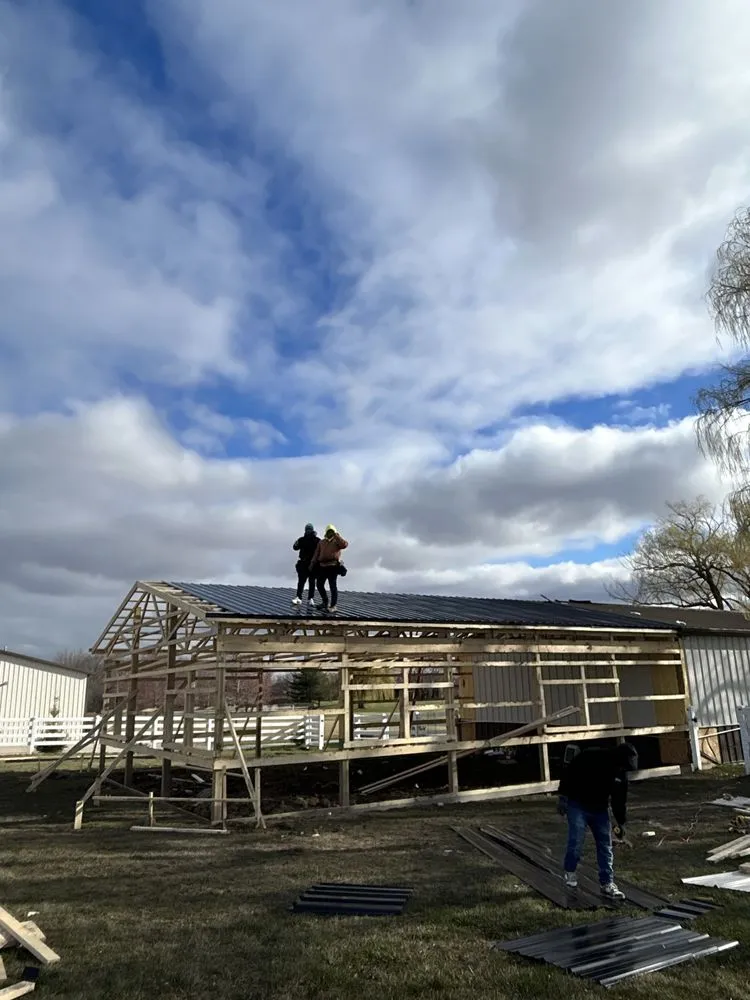 Slide of Argueta Construction