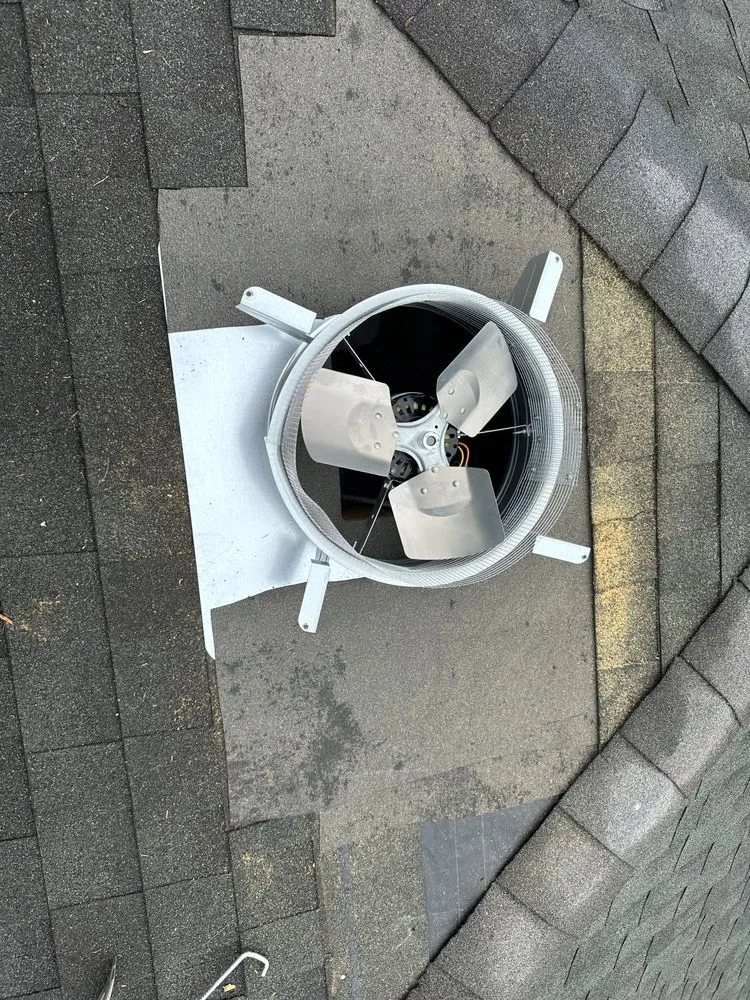 Slide of Argueta Roofing