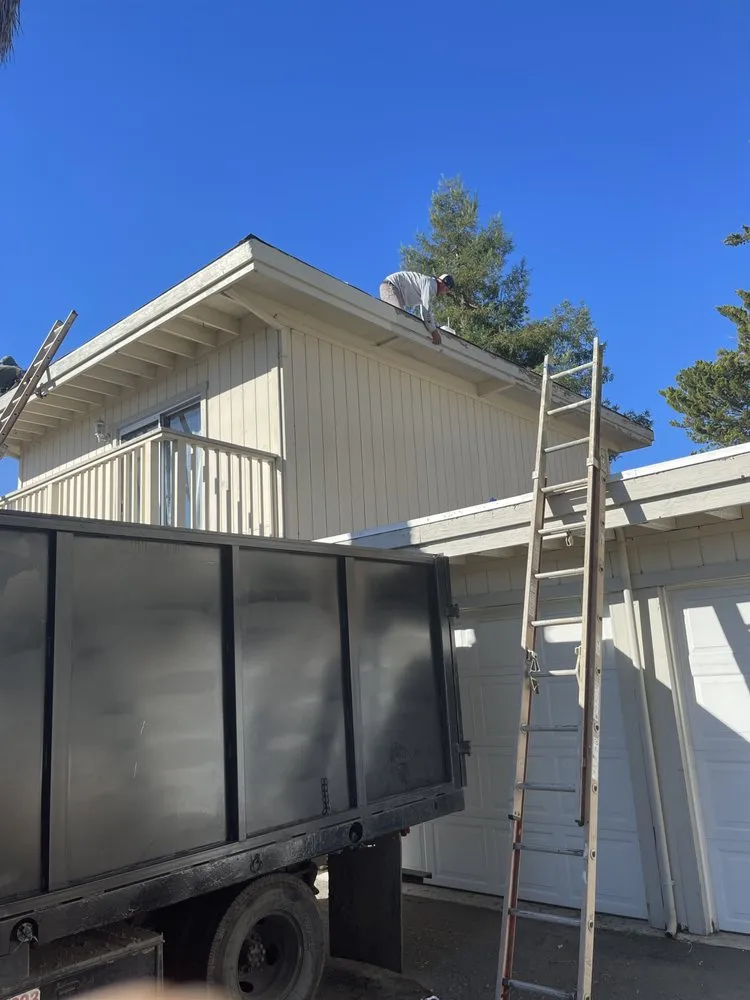 Slide of Ariana Roofing