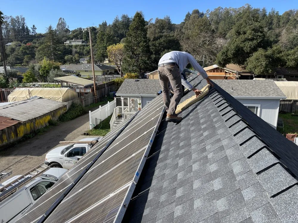Slide of Ariana Roofing
