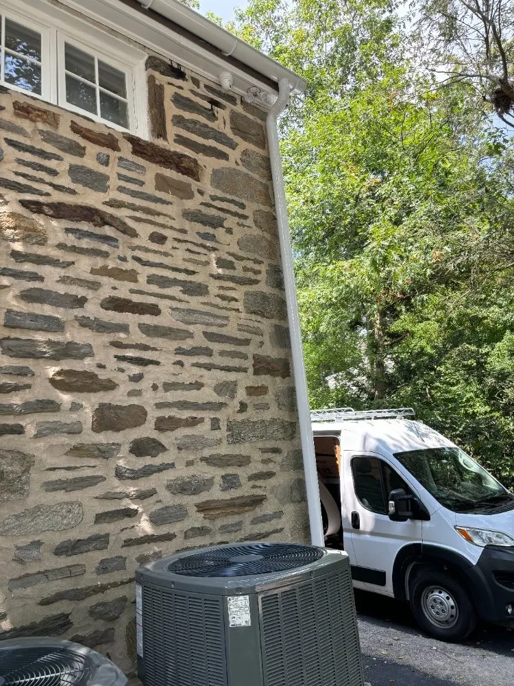 Slide of Arias Home Construction