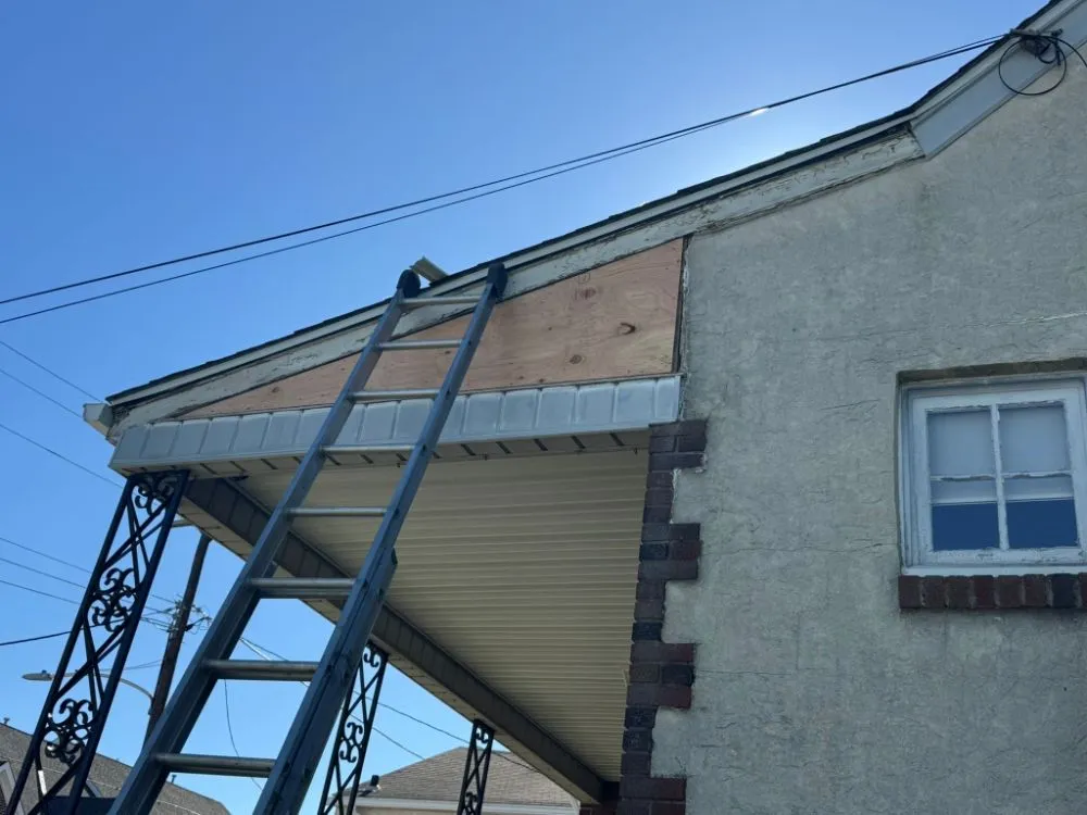 Slide of Arias Home Construction