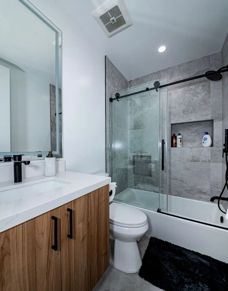 Slide of Ariellie Remodel and Build